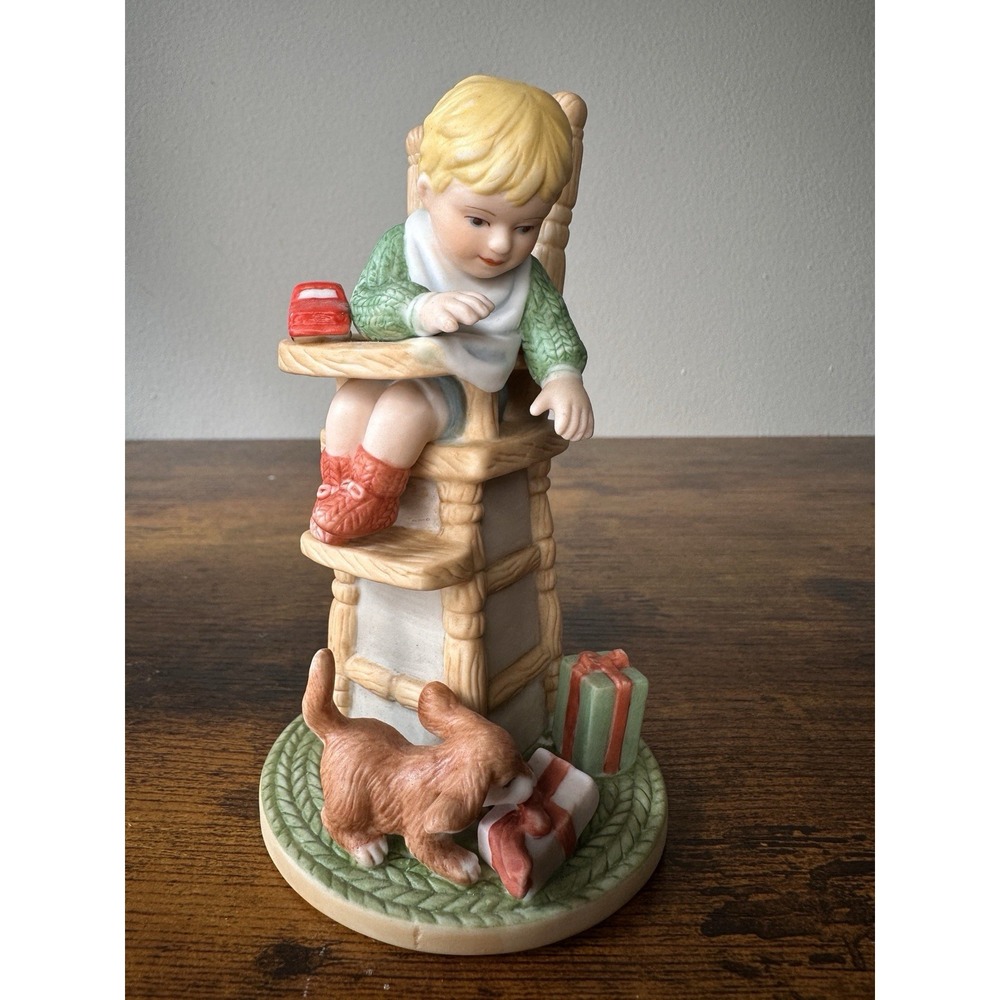 Vintage Enesco Treasured Memories Baby's First Christmas 1992 Porcelain Figurine